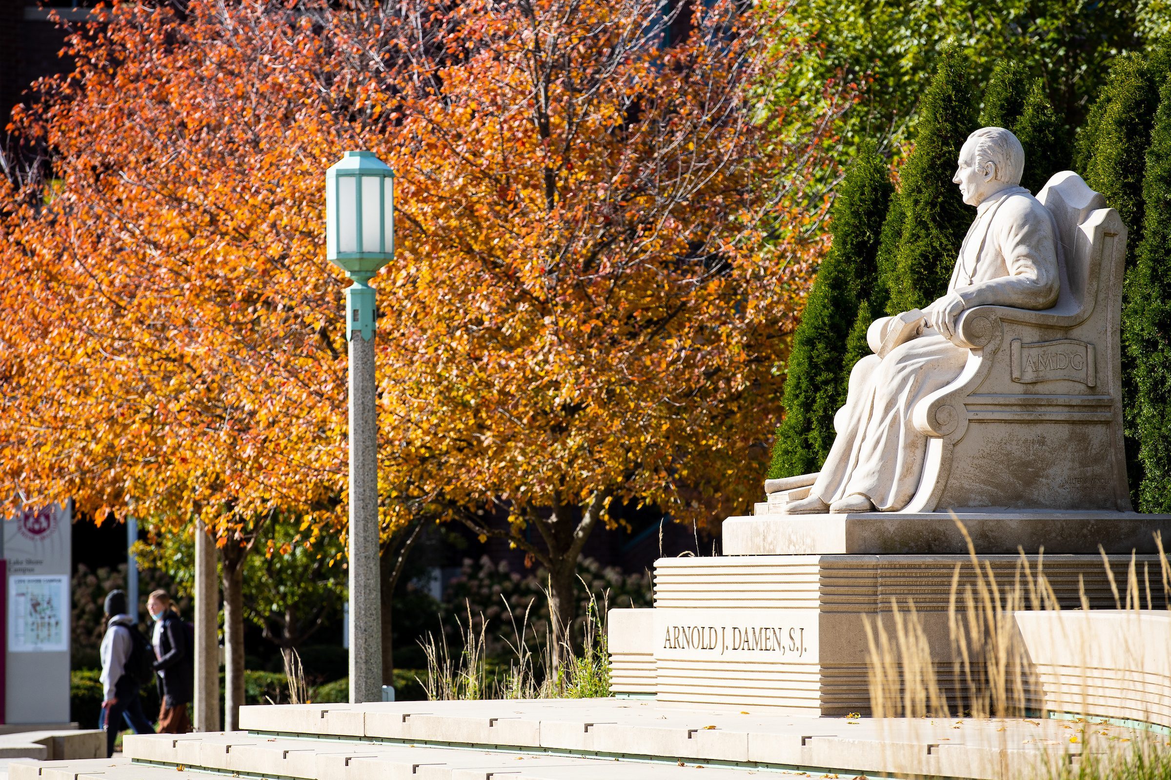 Fall colors burst on Loyola's Lake Shore Campus. (Photo: Lukas Keapproth)